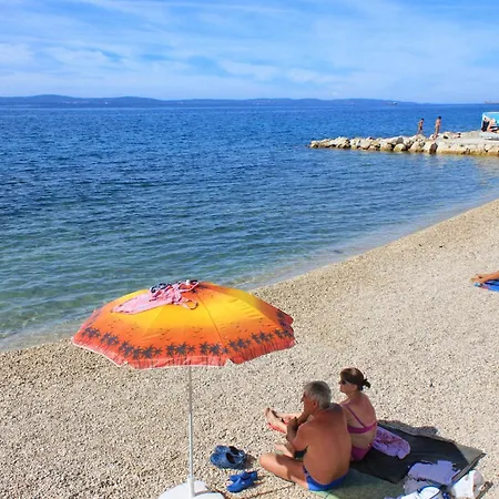 With A Parking Space - 23263 *