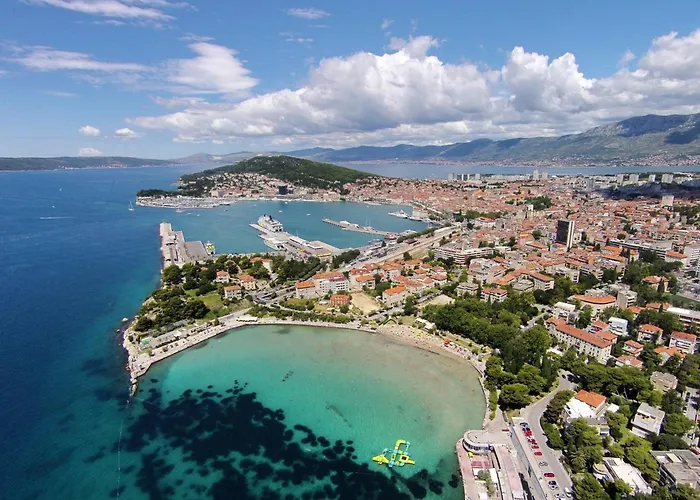 With A Parking Space - 23263 スプリト