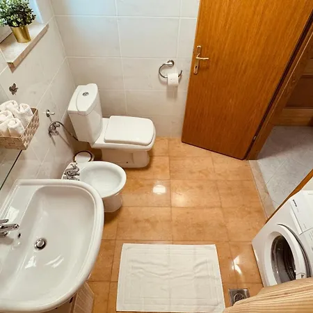 With A Parking Space - 23263 Apartment Split