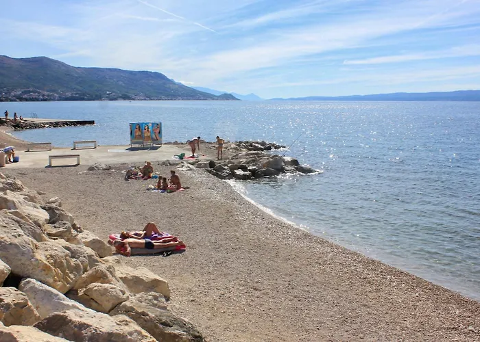 With A Parking Space - 23263