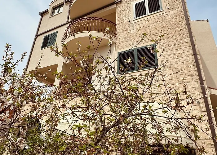 Lejlighed With A Parking Space - 23263